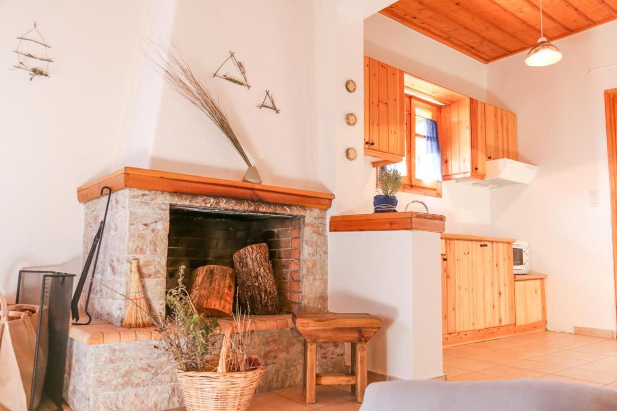 Orias Guesthouse & Farm Kalávryta Eksteriør bilde