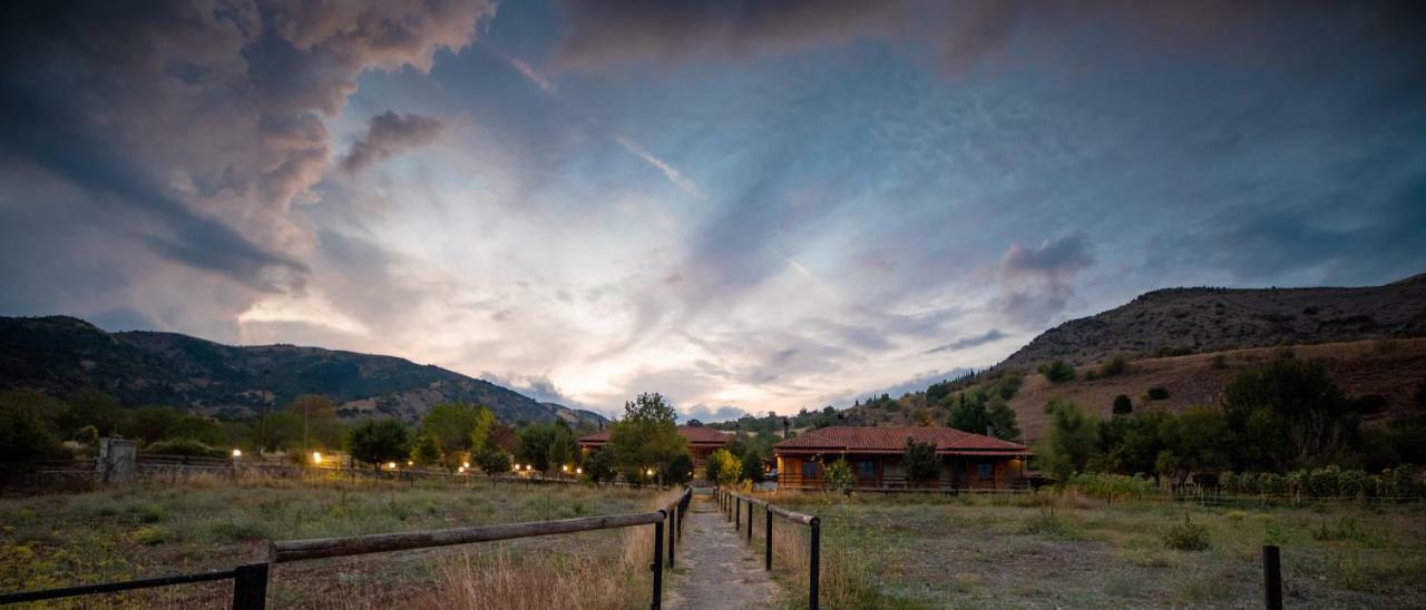 Orias Guesthouse & Farm Kalávryta Eksteriør bilde